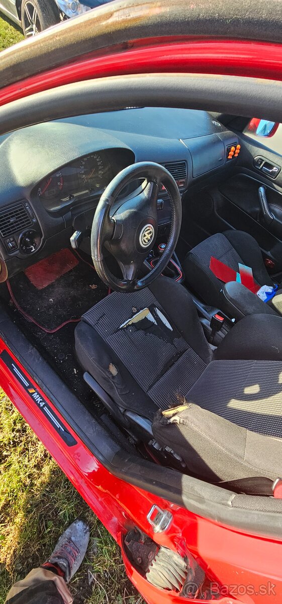 Golf 4 2.3 v5 110kw - 5