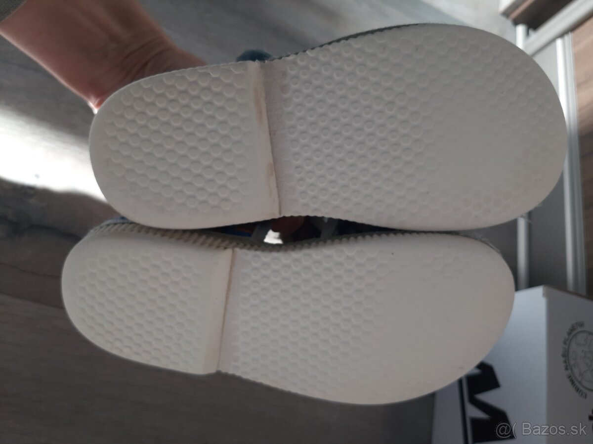 Papucky zn. Manik v. 27 - 5