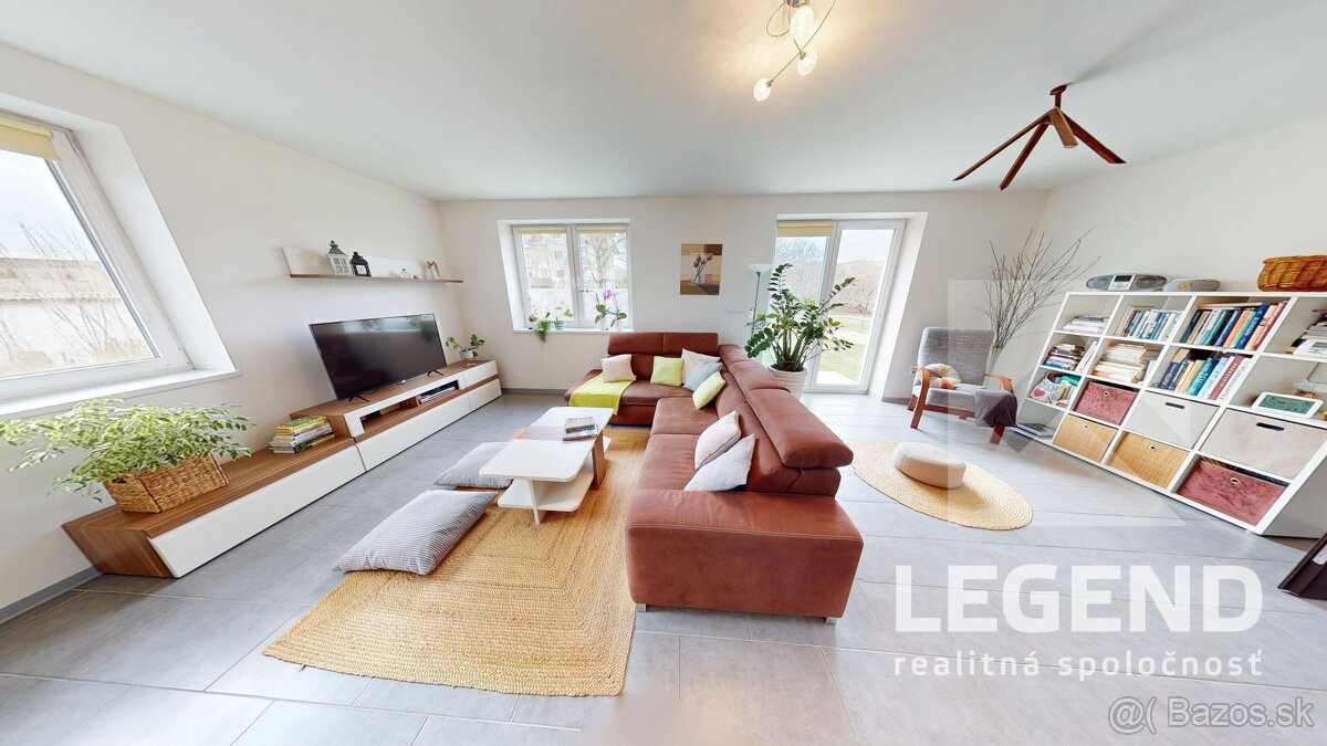 Viacúčelová budova Melčice, 343 m², obchod plus 2 byty - Pohľad 5