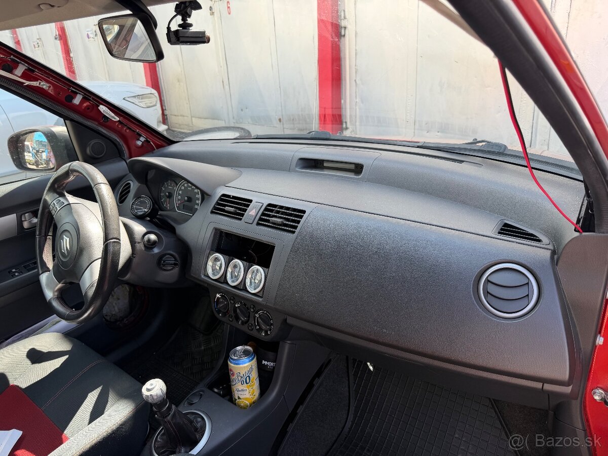 Diely SUZUKI SWIFT 1.5 - 5