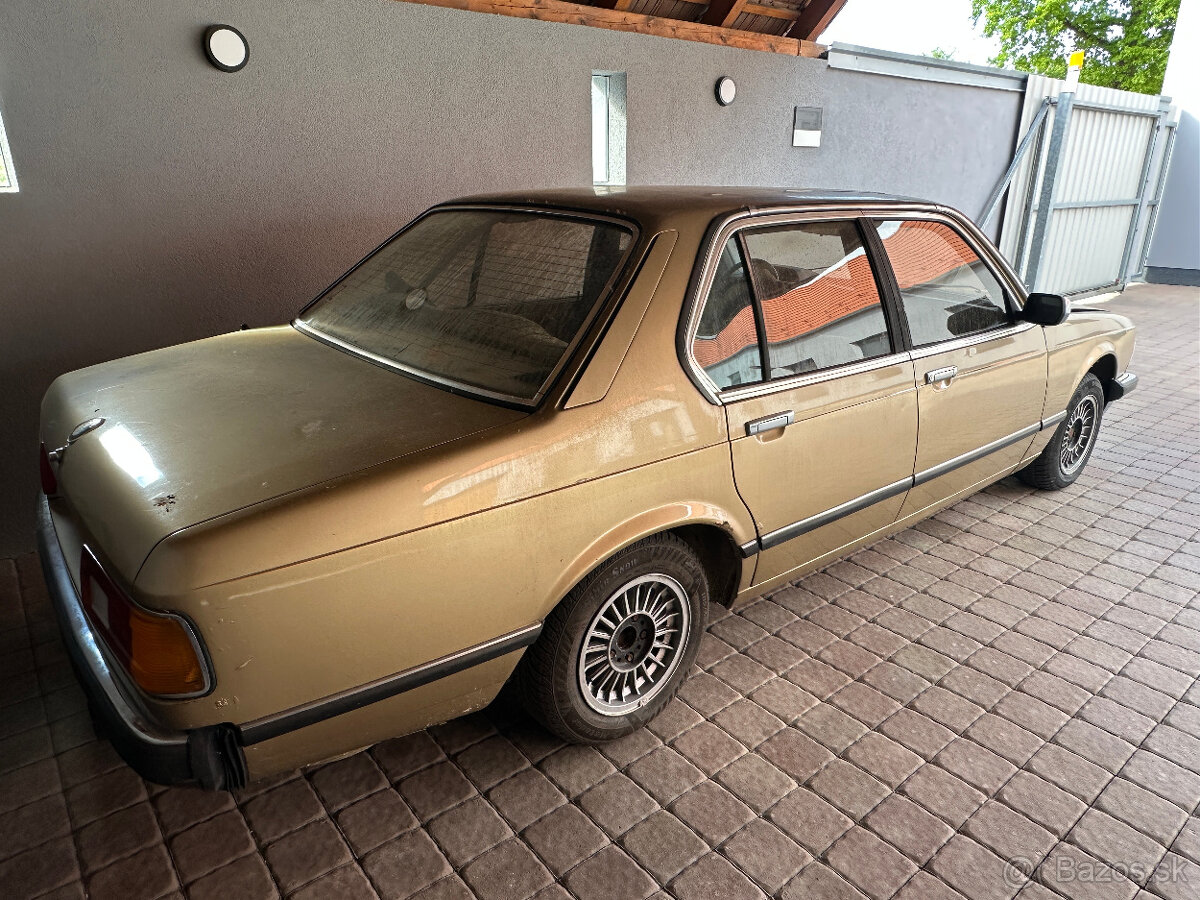 BMW 7 E23 728i pred face pojizdne - 5