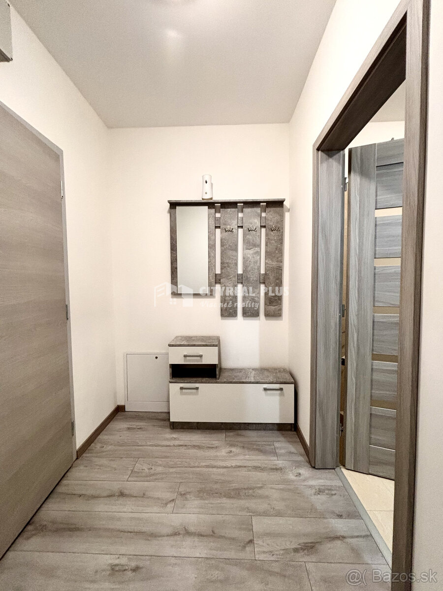Ponúkame Vám na prenájom v novostavbe zariadenú garsónku v m - 5