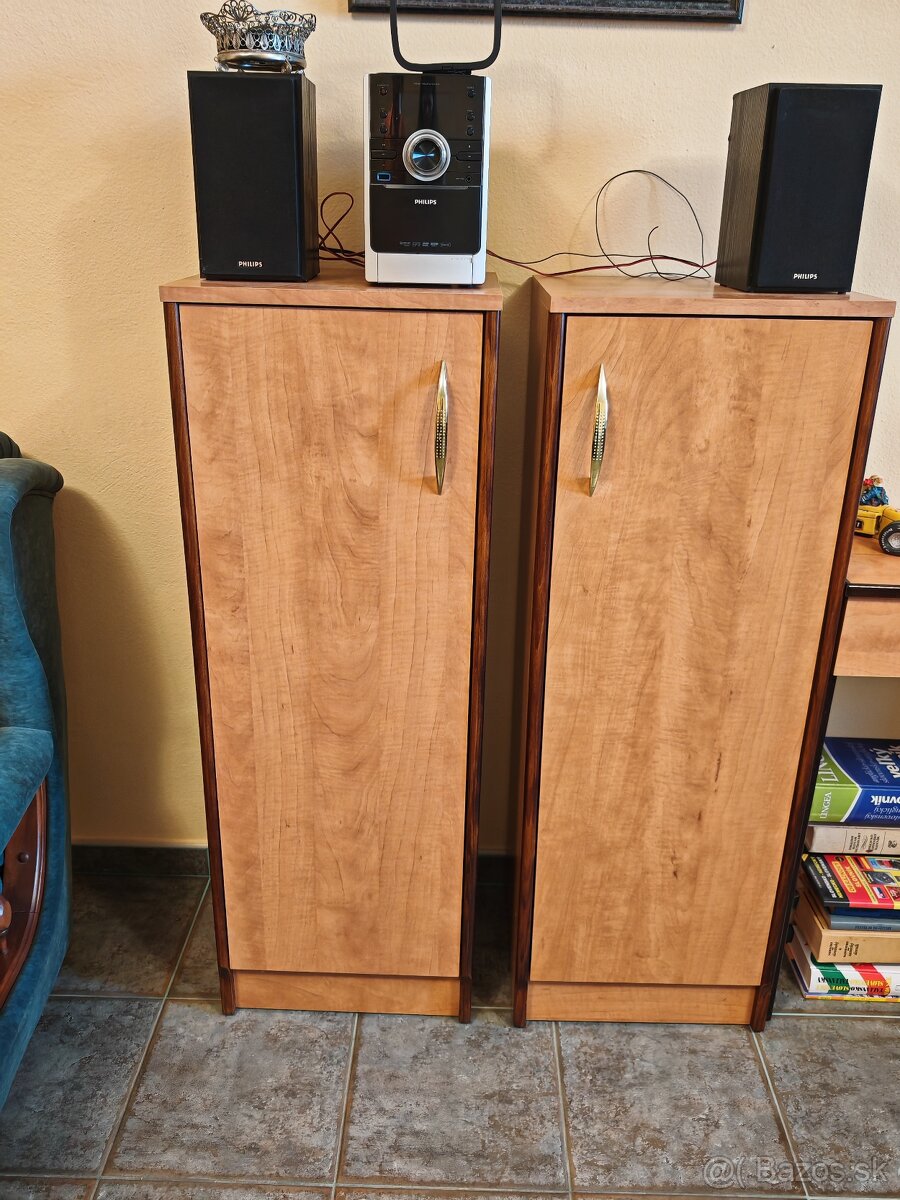 Skrinky a kozmetický stolík - 5