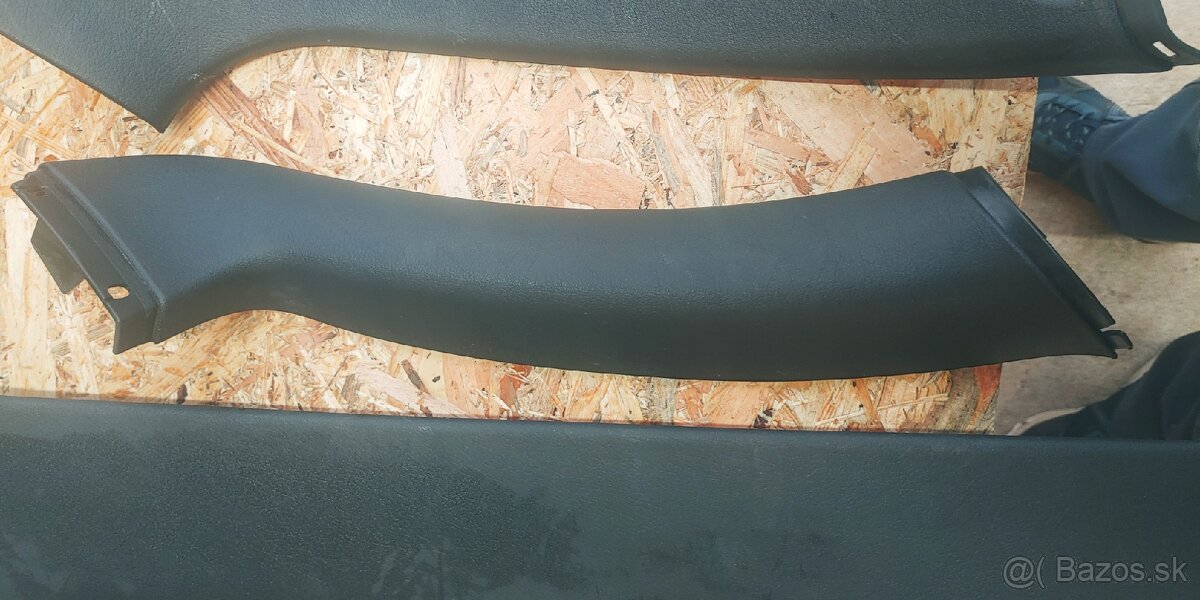 Škoda Octavia 1 RS combi čierne plasty kufra - 5