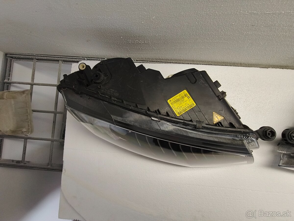 Škoda Octavia 3 predné bixenon D3S LED - 5
