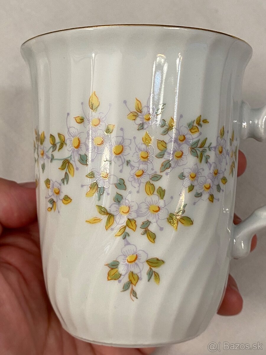 Hrnčeky Royal Dux - biele kvety - 5