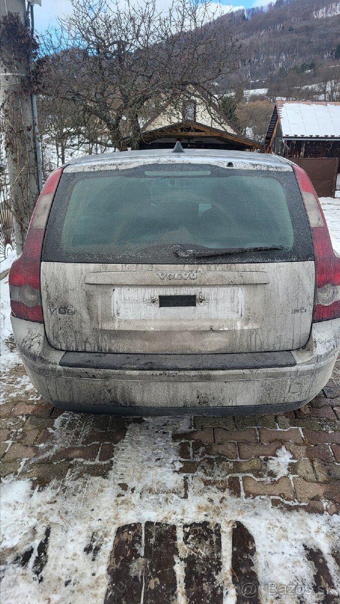 Volvo v50 - 5