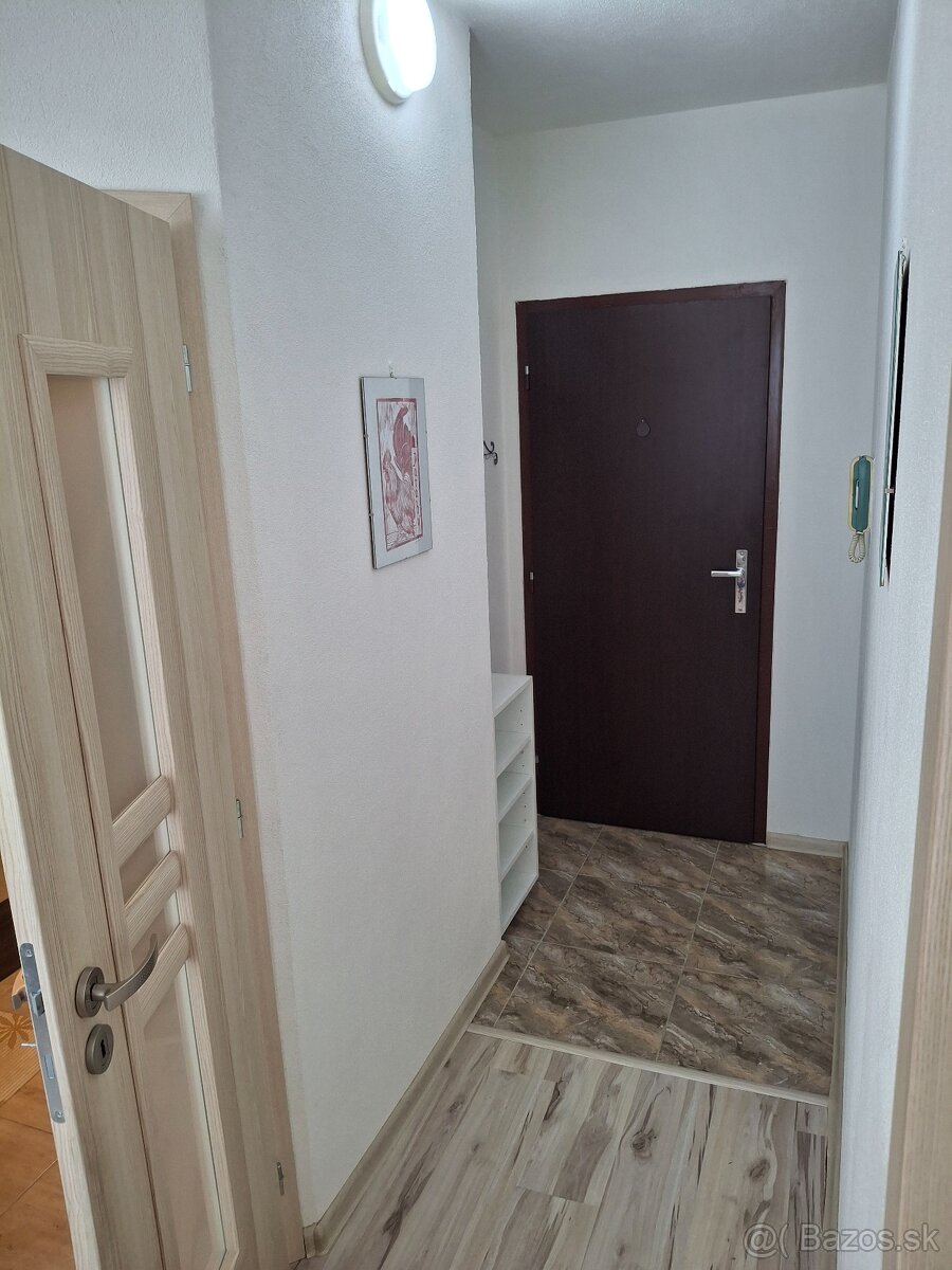 Prenájom 1- izbového bytu, Lipt. Mikuláš - 5