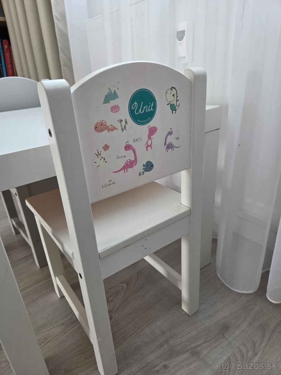 Detsky stolik + stolicky - 5
