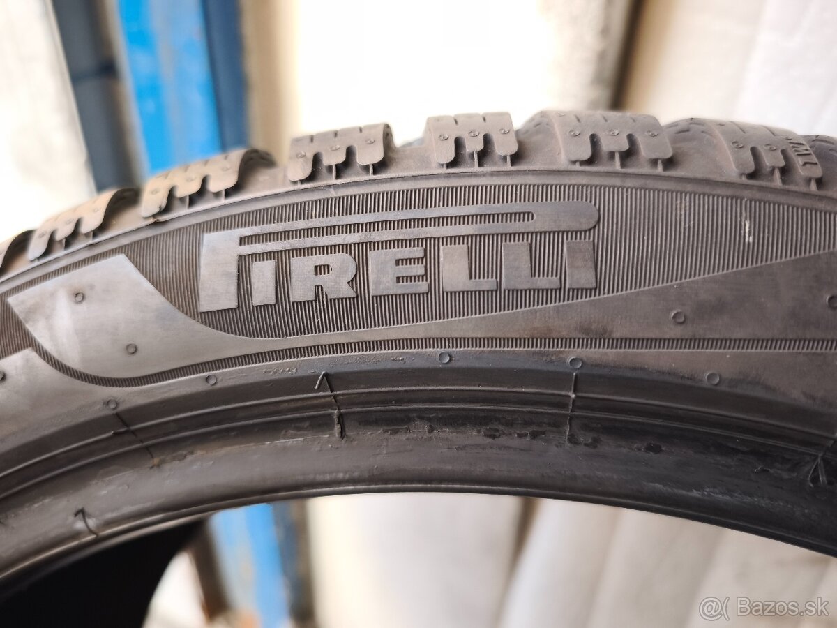 215/40 r17 zimné pneumatiky Pirelli 8mm - 5