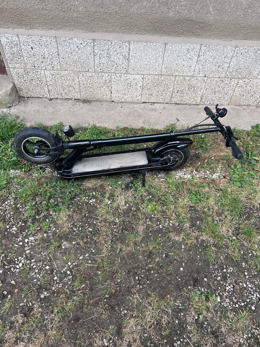 Elektricka kolobežka - 5