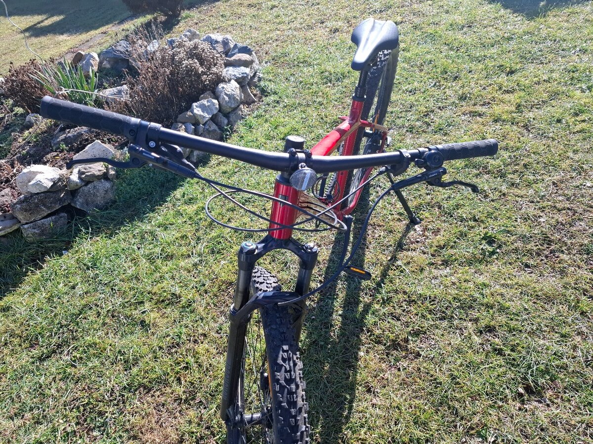 Treck Marlin 8 2023 Crimson L - 5