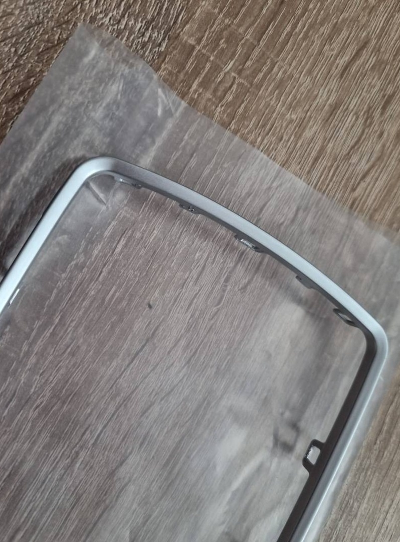 RAMIK NA STREDOVY PANEL AUDI Q7 A6 C6 - 5