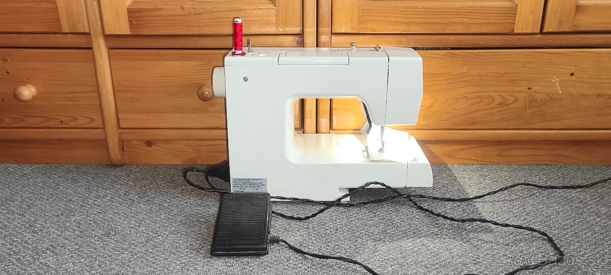 Predám šijací stroj AEG 135X - 5