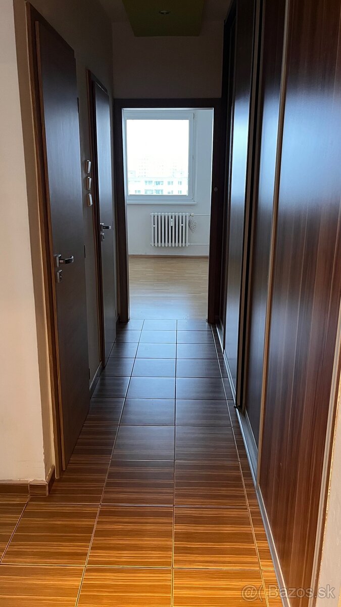 PREDAJ 3 IZBOVÉHO BYTU V PODUNAJSKÝCH BISKUPICIACH - 5