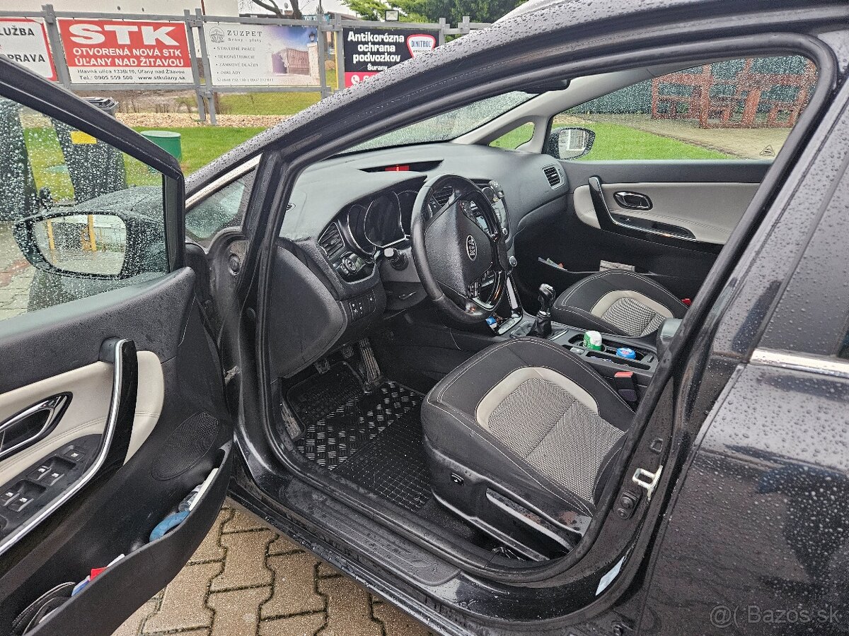 Predám Kiu ceed 1,6 CDRi SW (94kw/128k) - 5