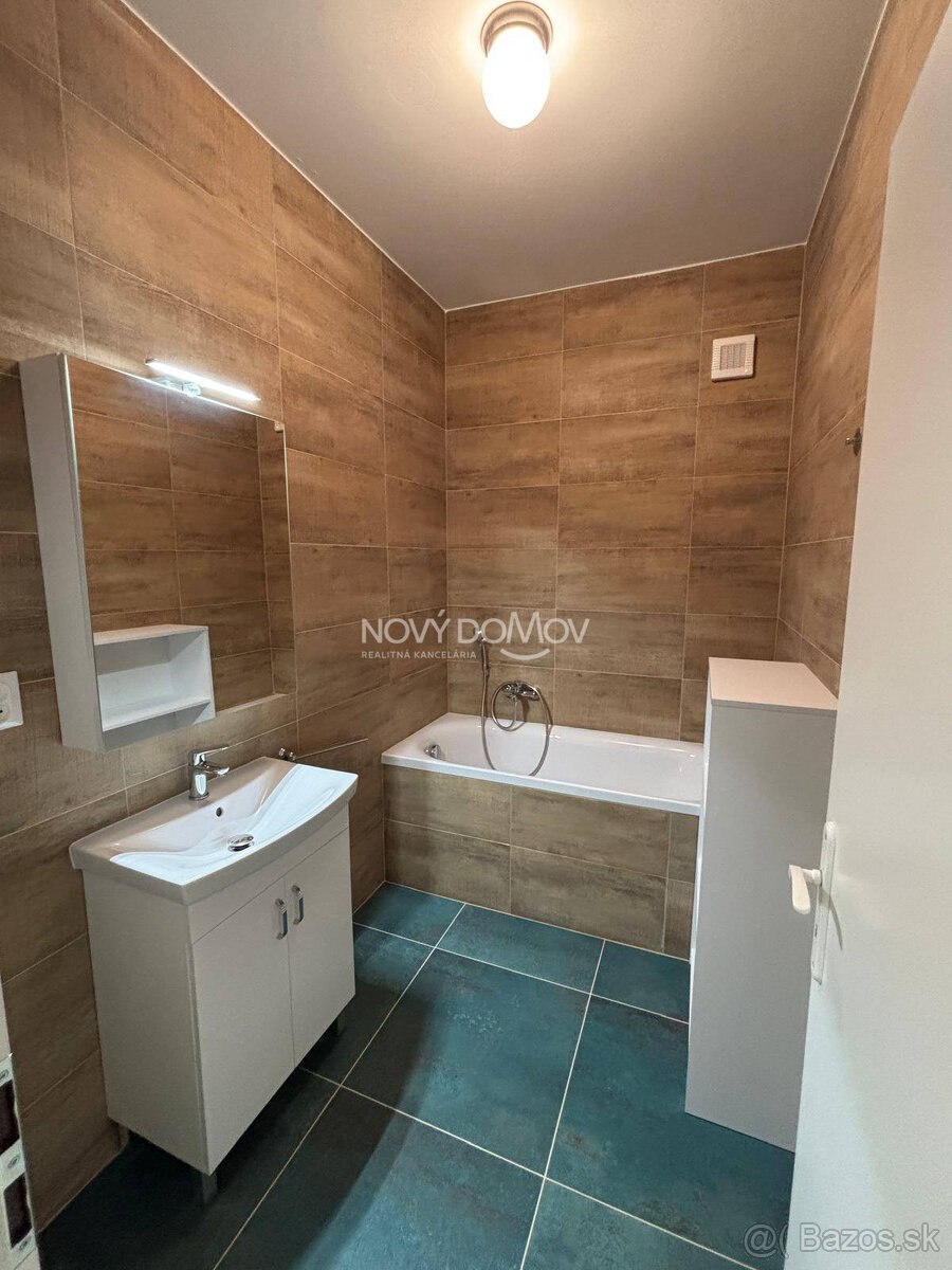 P R E N Á J O M - 5