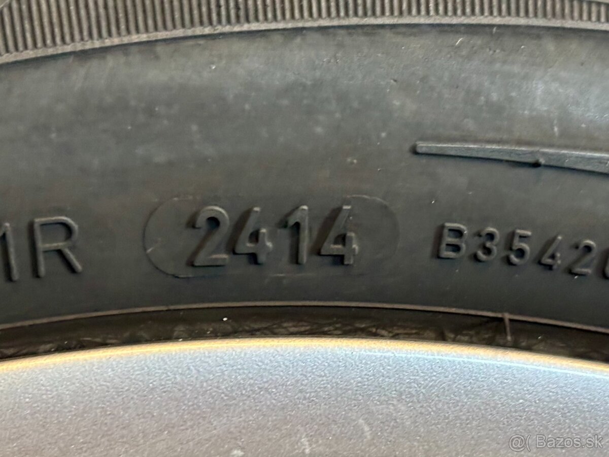 AUDI č. 23-Zimna sada 195/50 R16 - 5