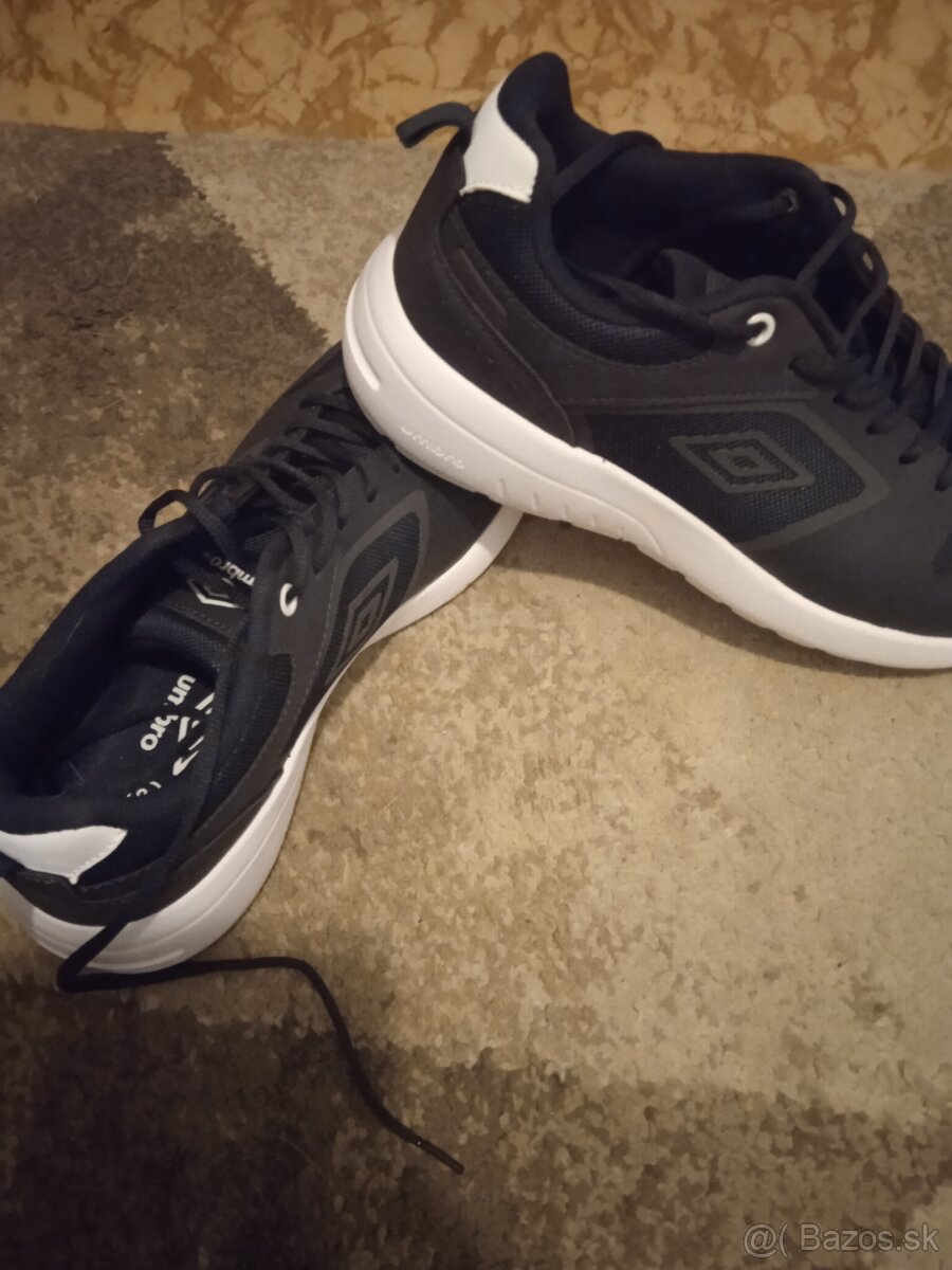 PREDÁM LOTTO UMBRO BOTASKY - 5