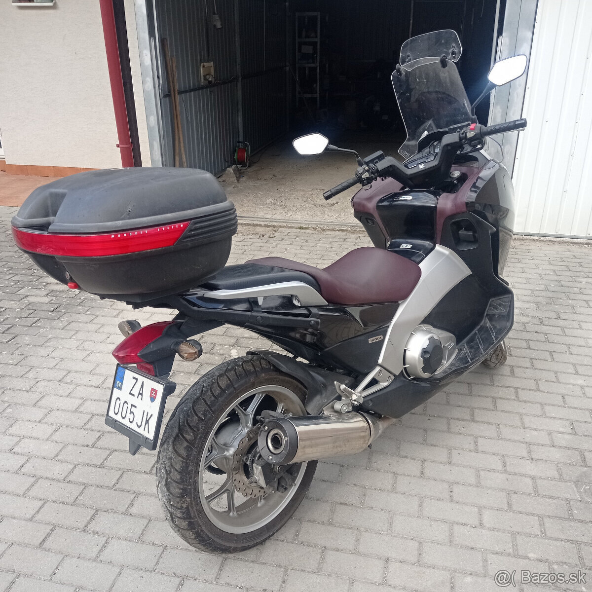 Honda 700D integra - 5
