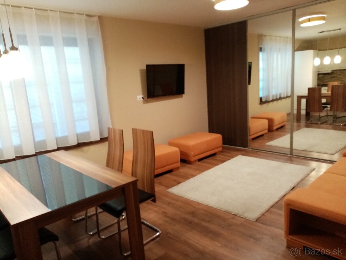 Prenájom 2-izboveho bytu v rodinnom dome s garážou - 5