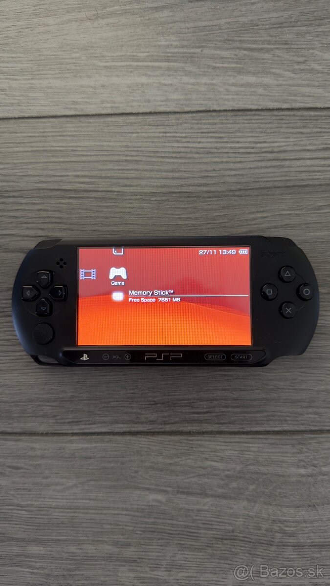 Sony PSP-E1004 - Street - 5