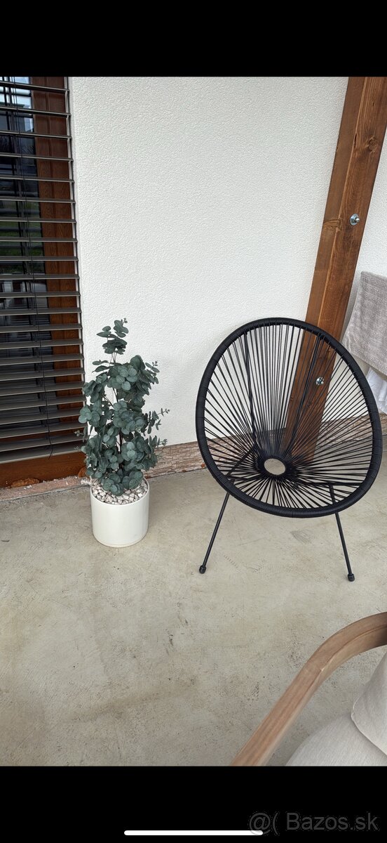 Predám záhradné stoličky a stolík - 5