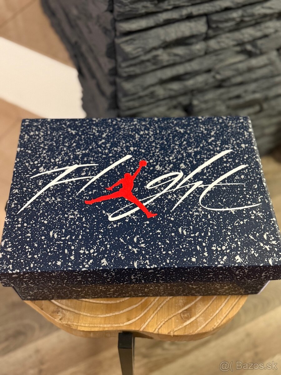 Jordan 4 Midnight Navy - 5