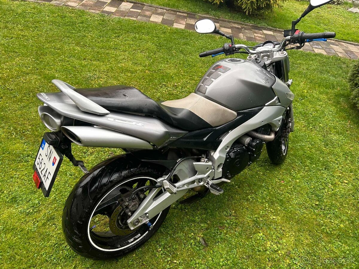 Predám SUZUKI GSR 600 - 5