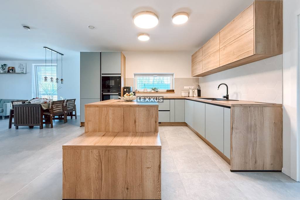 | Moderná novostavba Rodinného domu s krásnym pozemkom v Zál - 5