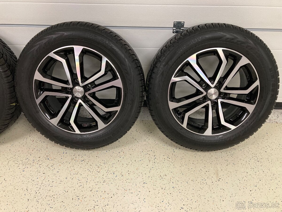 Zimna sada 5x114,3 7J ET43,5 215/65 R17 - 5