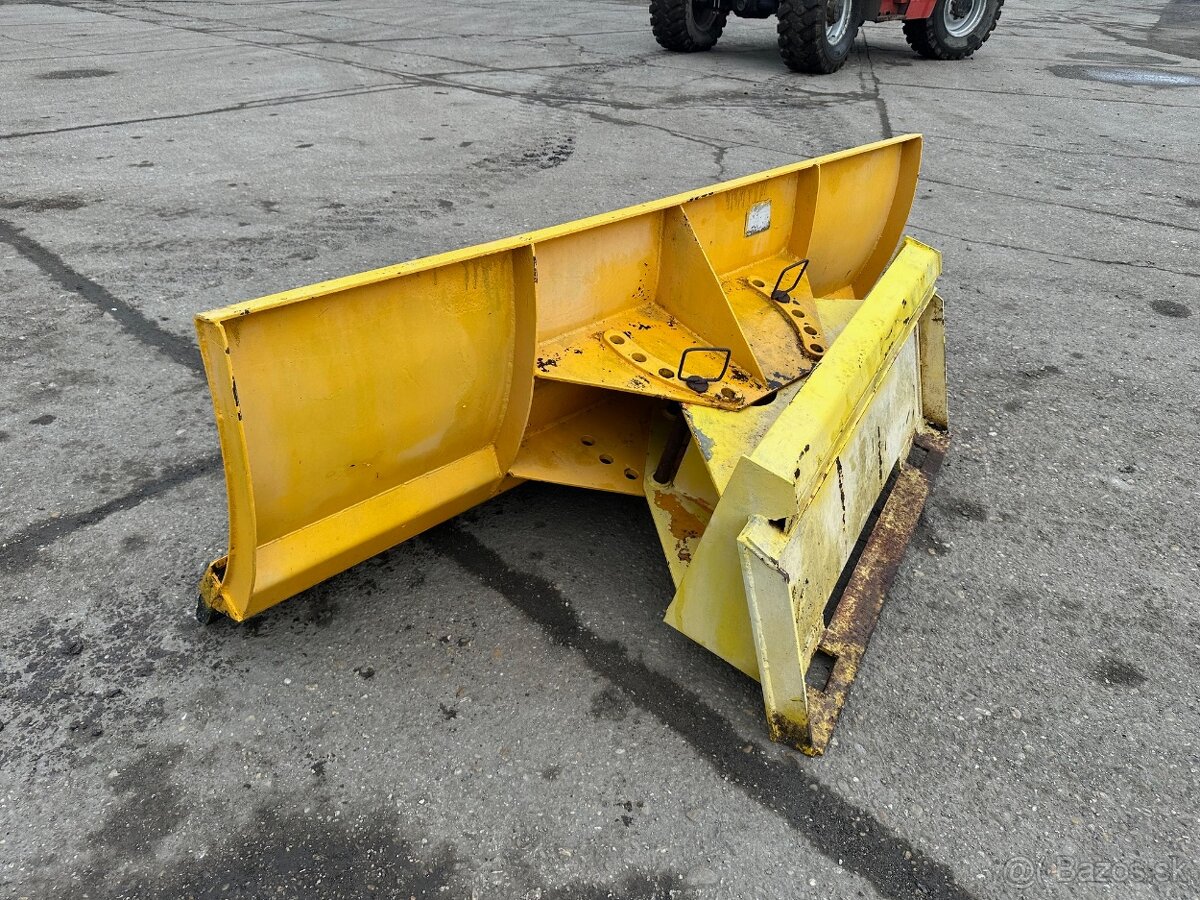 BRIT snežný PLUH 2000 VIN 638 - 5