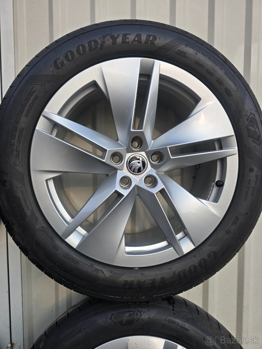 Letná sada 5x112 R19 original Škoda Enyaq - 5