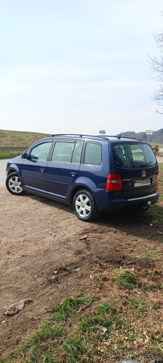 Touran DSG 239000km bez DPF nová STK - 5