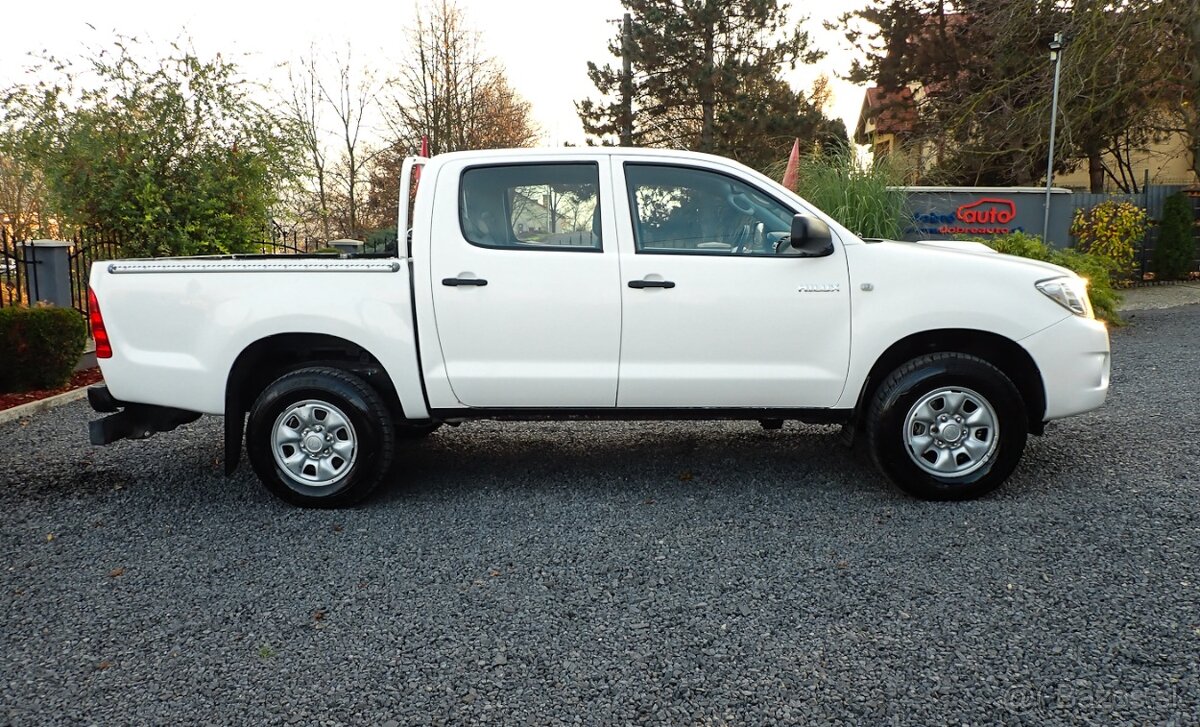 TOYOTA HILUX 2.5 D-4D 4x4 - 2011- 152tis km NAVIJAK-ŤAŽNE- - 5