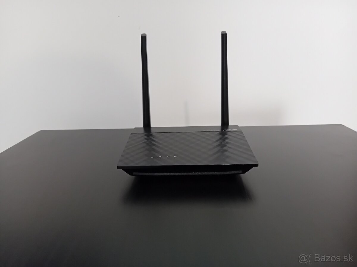 ASUS Wi-Fi ROUTER - 5