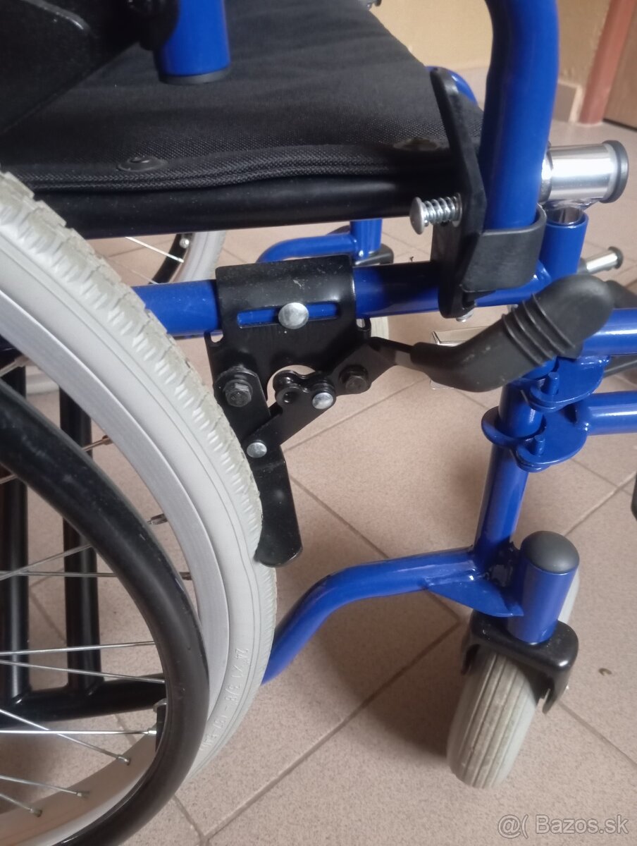 Predám mechanický invalidný vozík - 5