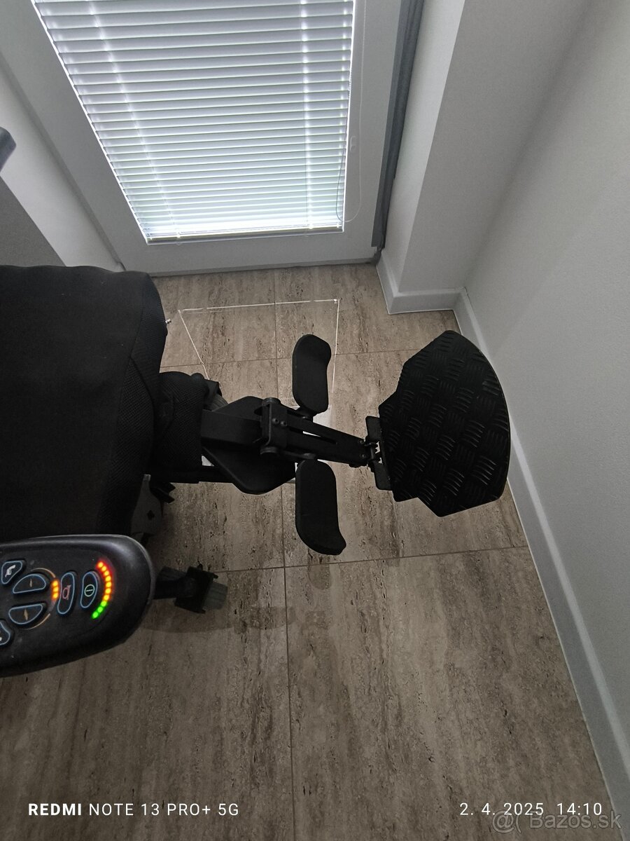 Invalidný vozík - polohovateľný - 5