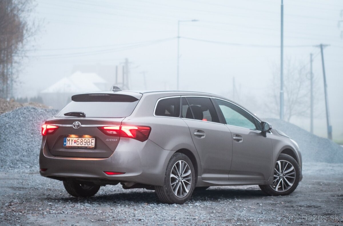 TOYOTA AVENSIS Combi 2.0 105kW 2017 - 5