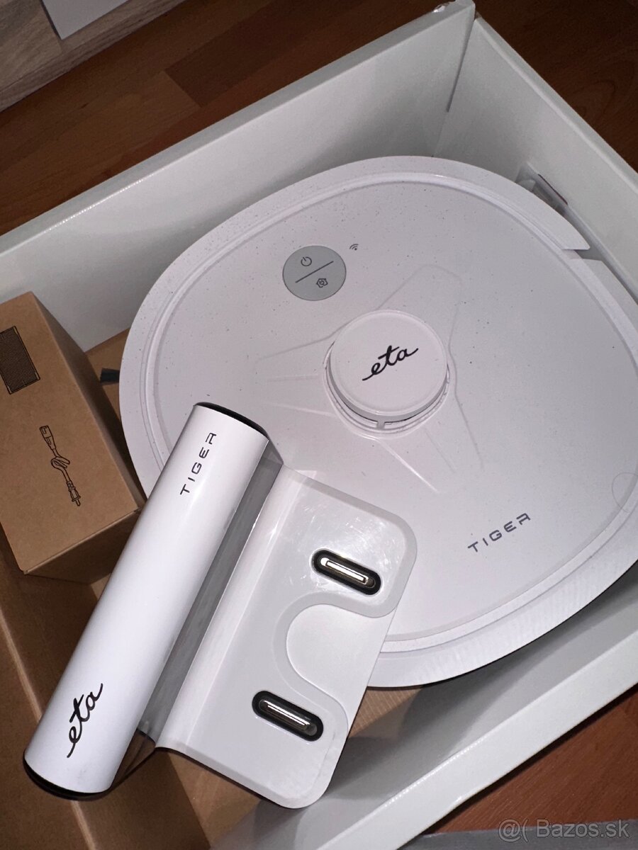 Robotický vysávač ETA - 5