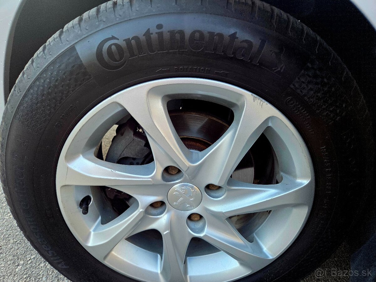 Peugeot 208 1,2 PureTech Style - 5