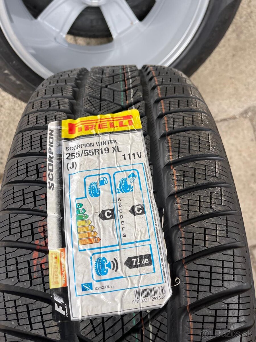 NOVA ZIMNA SADA ORIG.RANGE ROVER VELAR R19 255/55/19