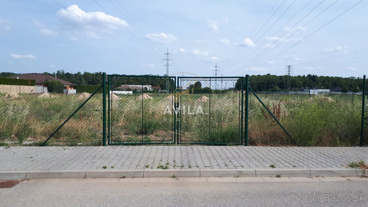 NA PREDAJ: nové záhradky v lokalite Kamenný Mlyn Za traťou - - 5