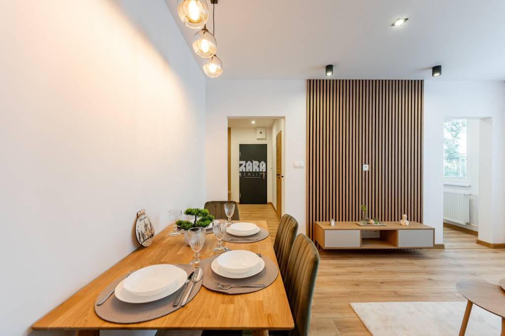 Západ - Trieda SNP - krásny 2 izb, byt 55 m2 + LOGGIA. Komp. - 5