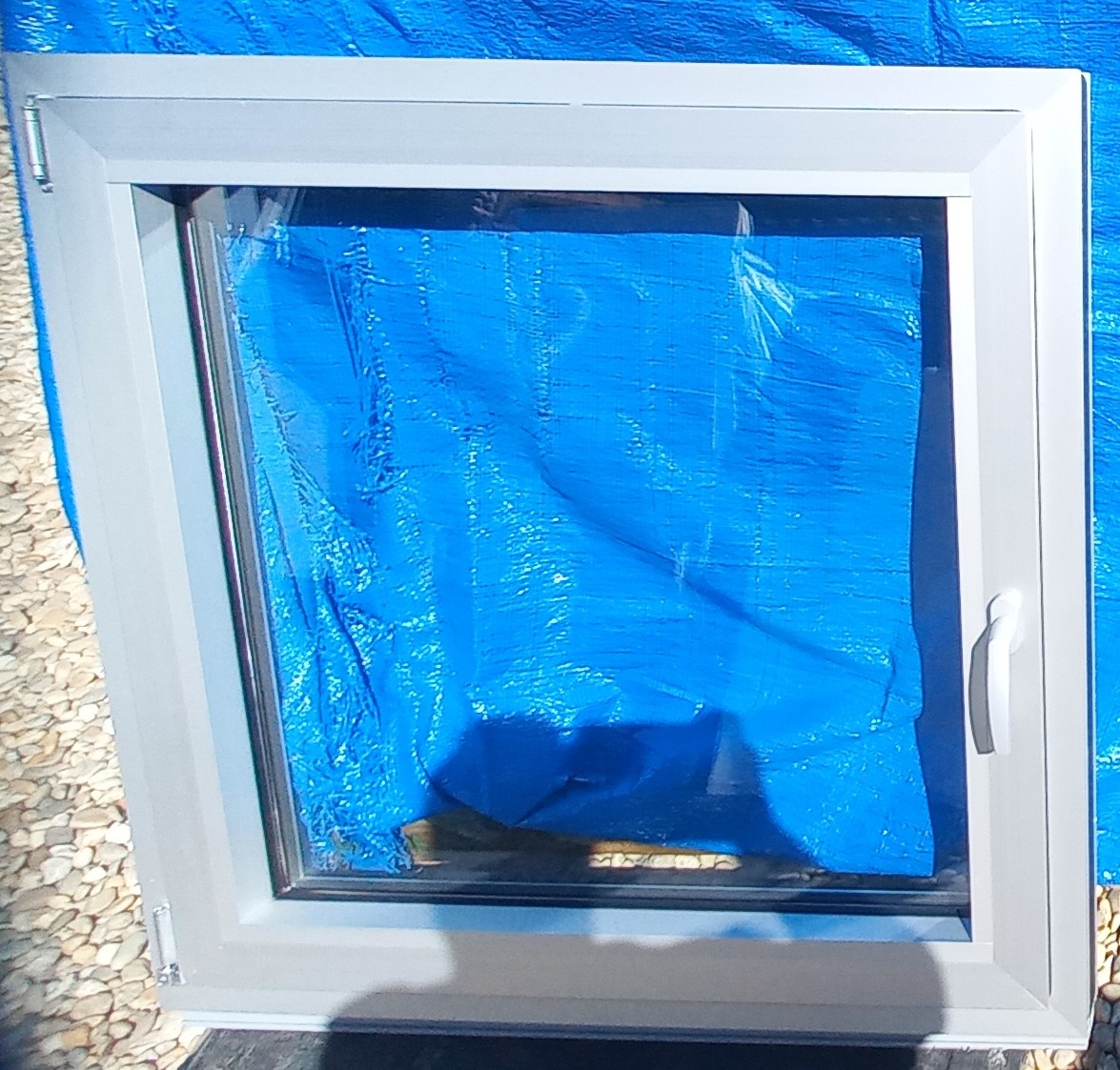 Predám hliníkové okna 100x100, 84x110 , 98x115 ,116x59 - 5