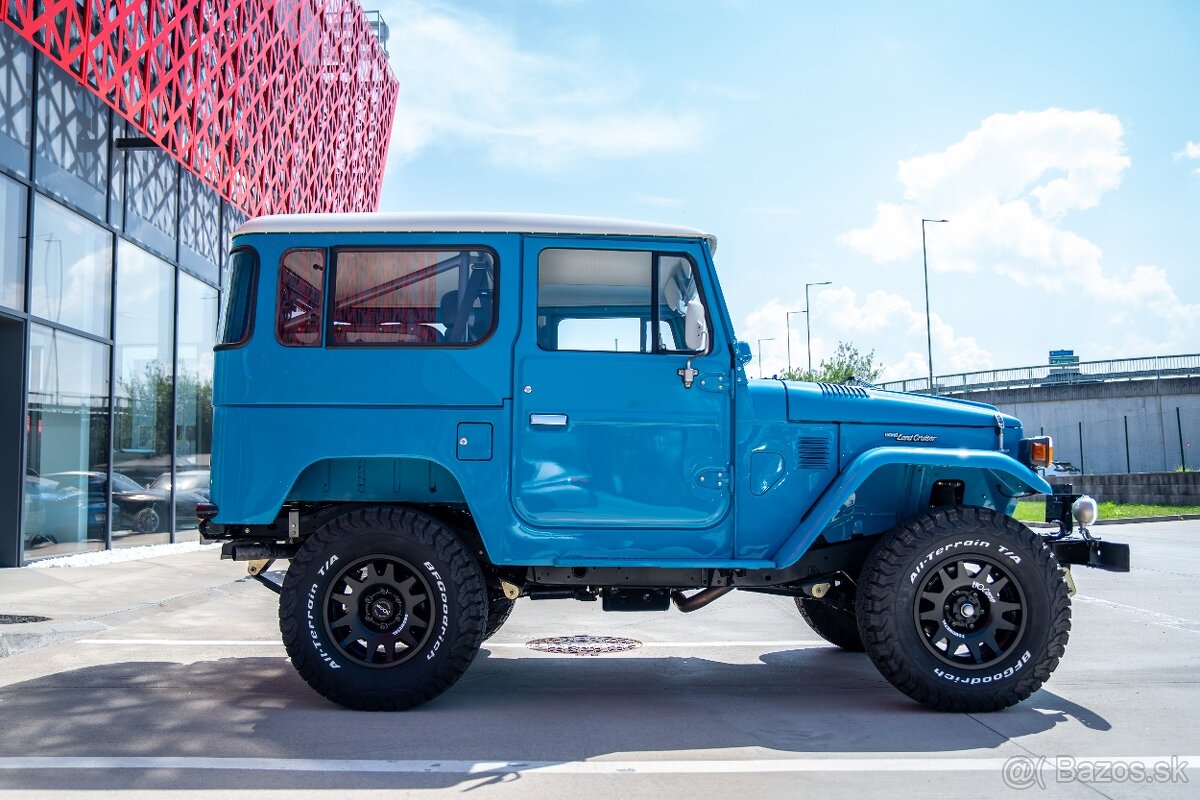 Toyota Land Cruiser FJ40 1982 6.0 V8