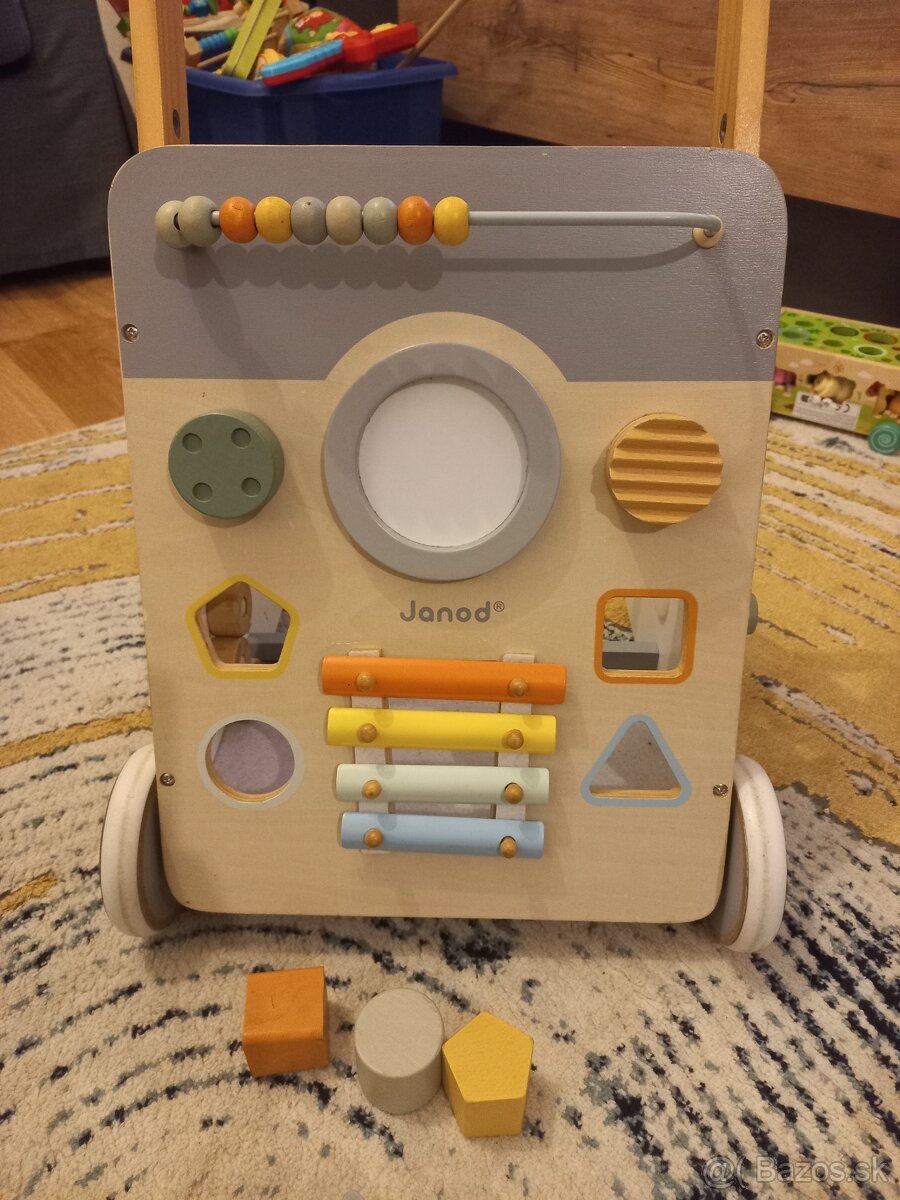 Drevene choditko Janod s aktivitami - 5