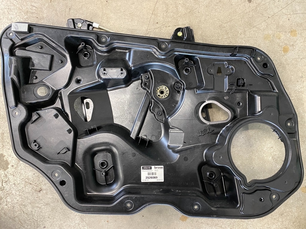 Rozpredam volvo XC60 I 2,4 d4 2008-2016 - 5