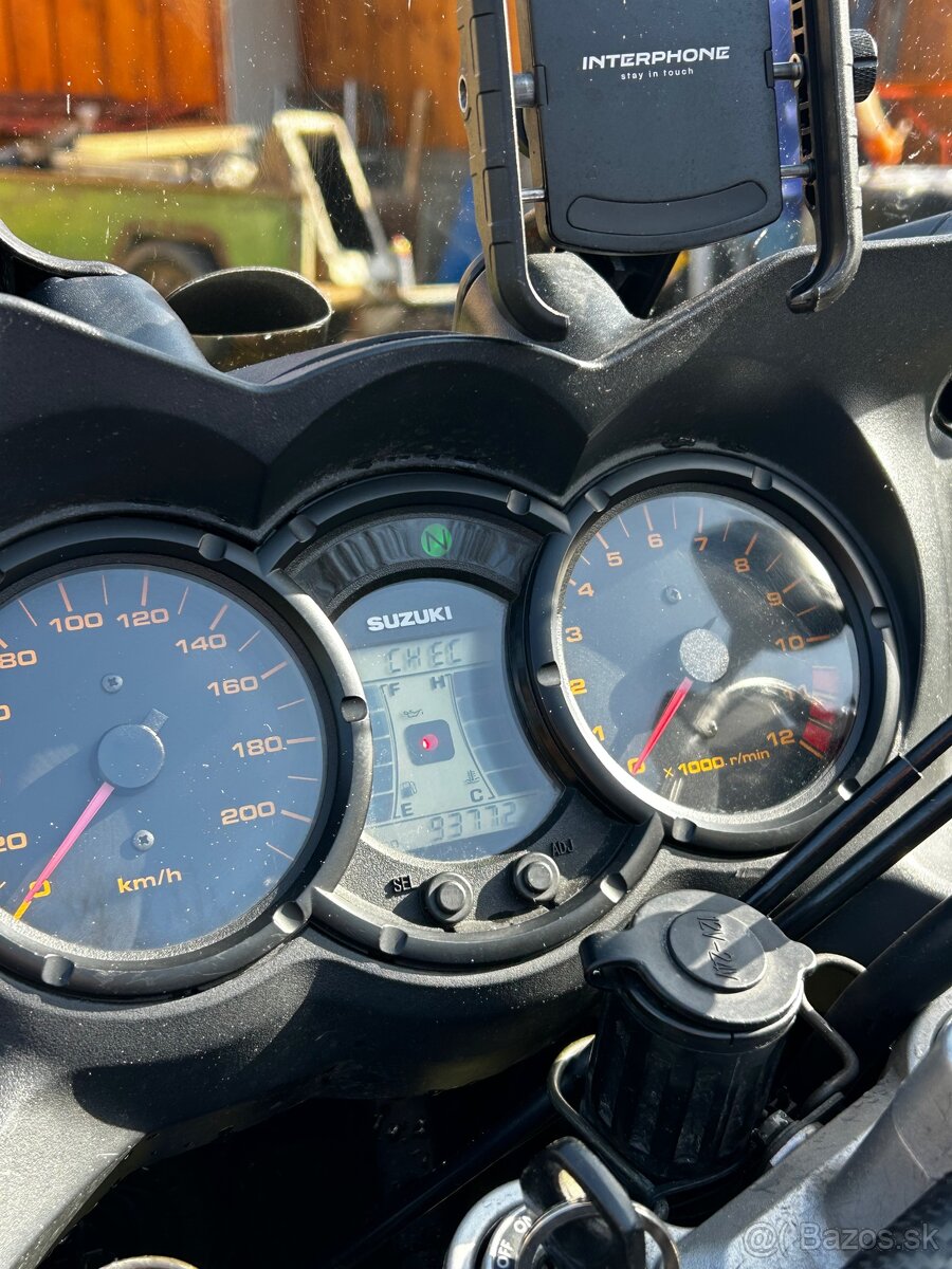 Suzuki DL650 Vstrom - 5