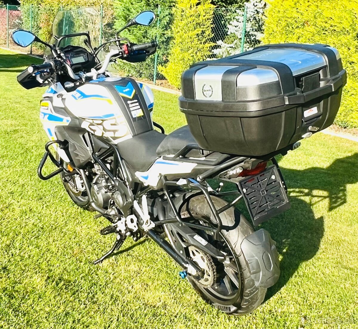 Benelli TRK 502 Traveler 6/2020,4400km,kufr,kryt motoru